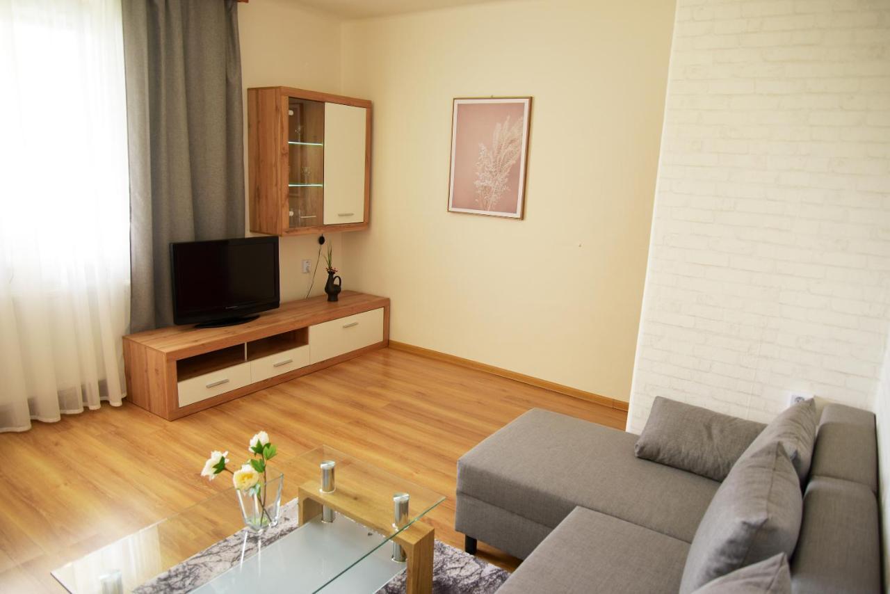 Apartment, Sun Terrace, Privat Parking 반스카비스트리카 외부 사진